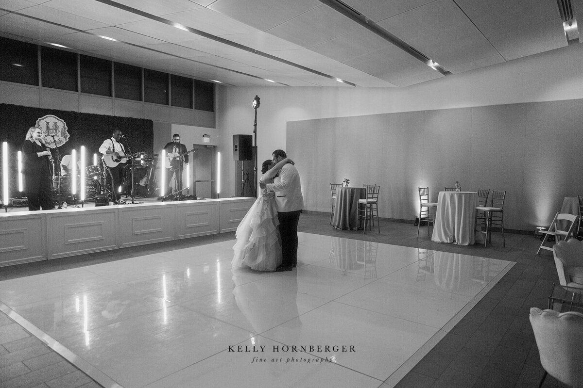 houston wedding planner - Lillie Jane Designs - McGovern Centennial Gardens lavender sage wedding30