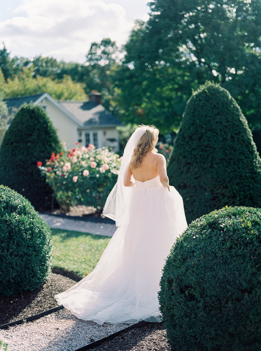 Lauren_Chad_Antrim_1844_Maryland_Wedding_Megan_Harris_Photography_-100