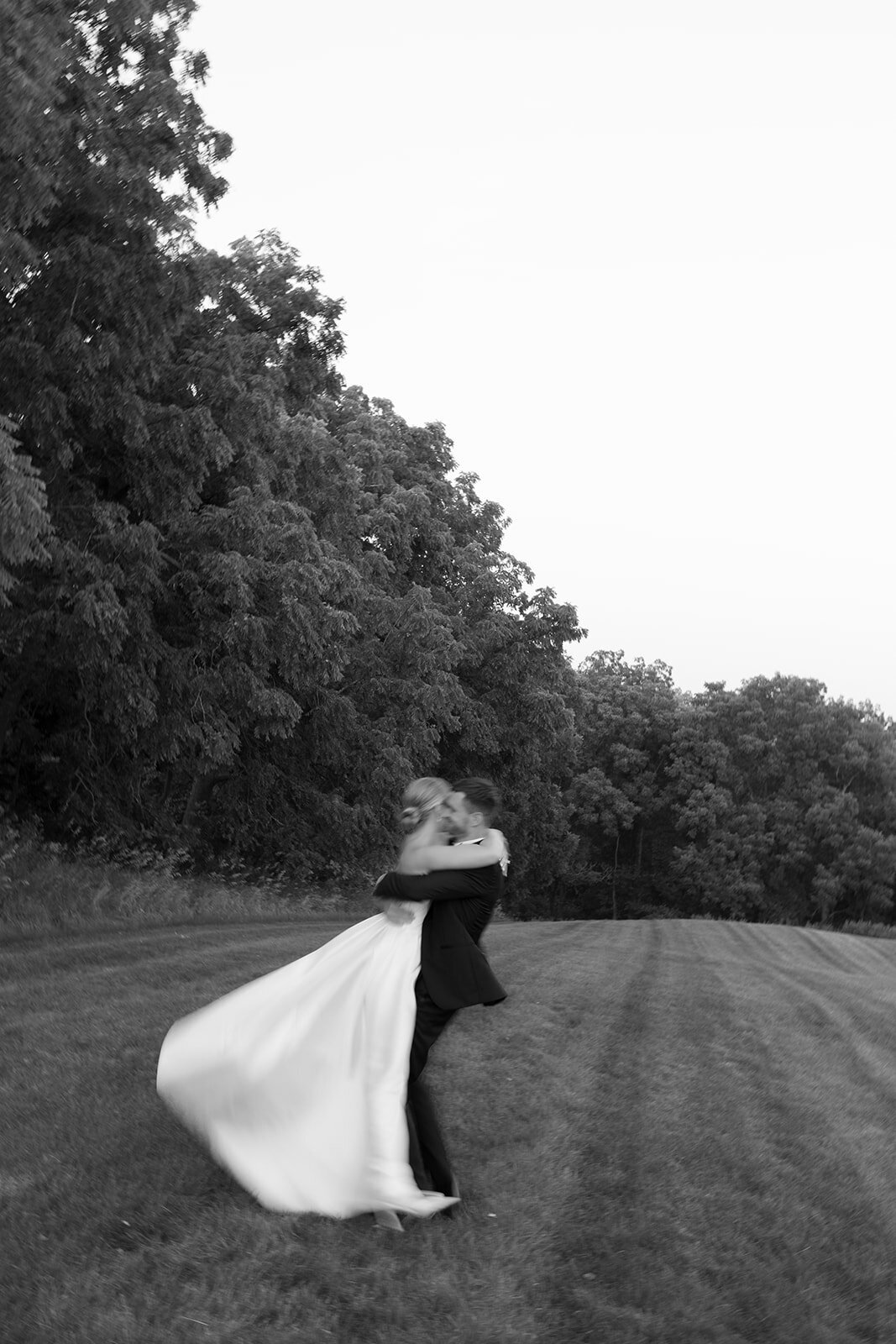 loui_photography_eloise_wisconsin_summer_wedding_alivia_brady-44