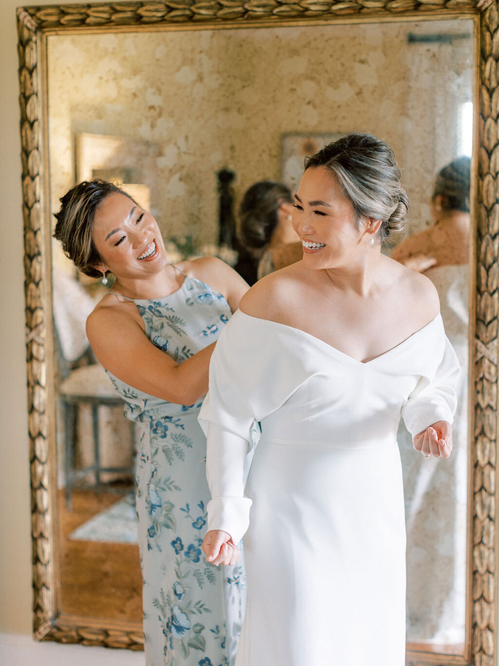 Leslie&Ricardo_EarlyMountainVineyardWedding_SneakPeek-25