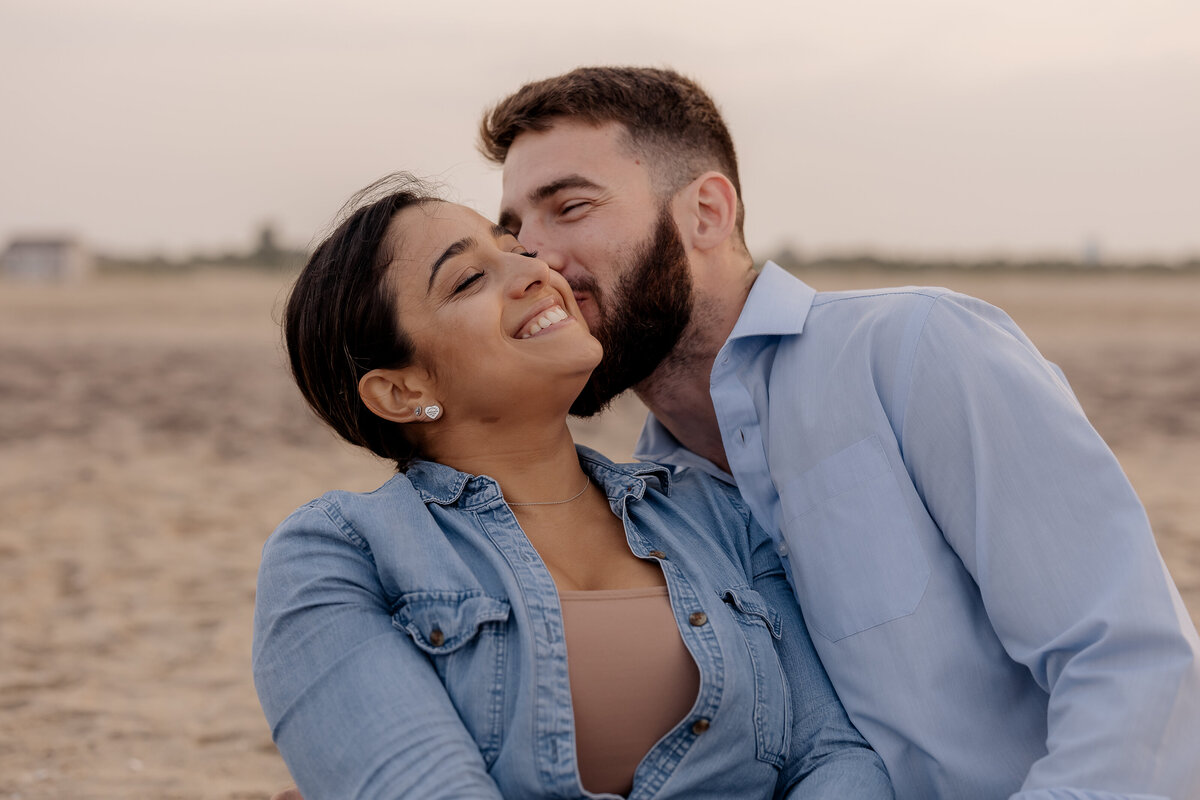 sandy-hook-nj-couple-photoshoot