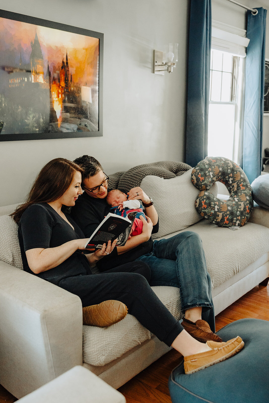 At home newborn session by Wonder in Adagio