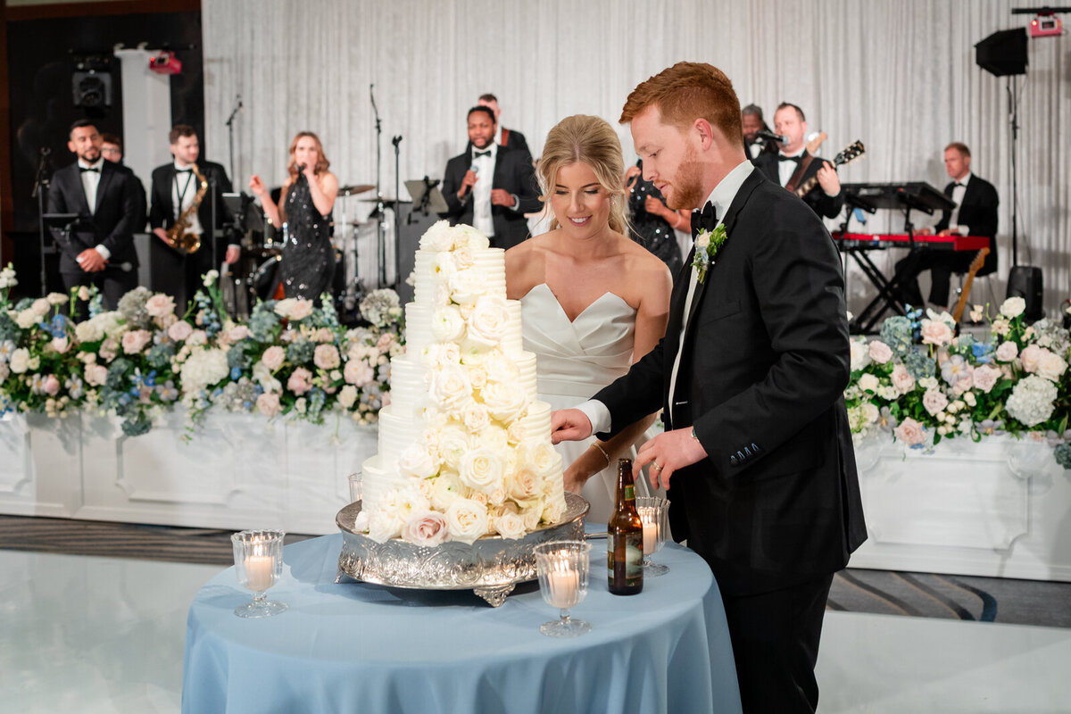 Grand Rapids Wedding Photographer JW Marriott736