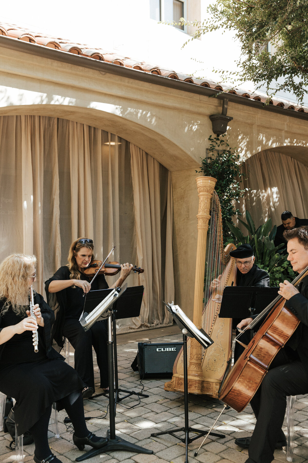 Serra Plaza - San Juan Capistrano - Orange Country Wedding