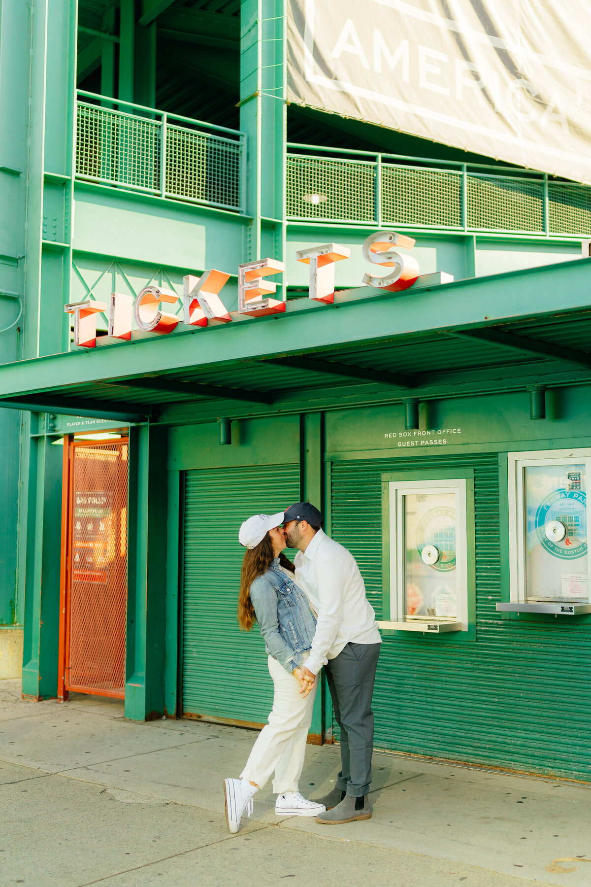beacon-hill-engagement-session-fenway-engagement-session-carlystorro-4