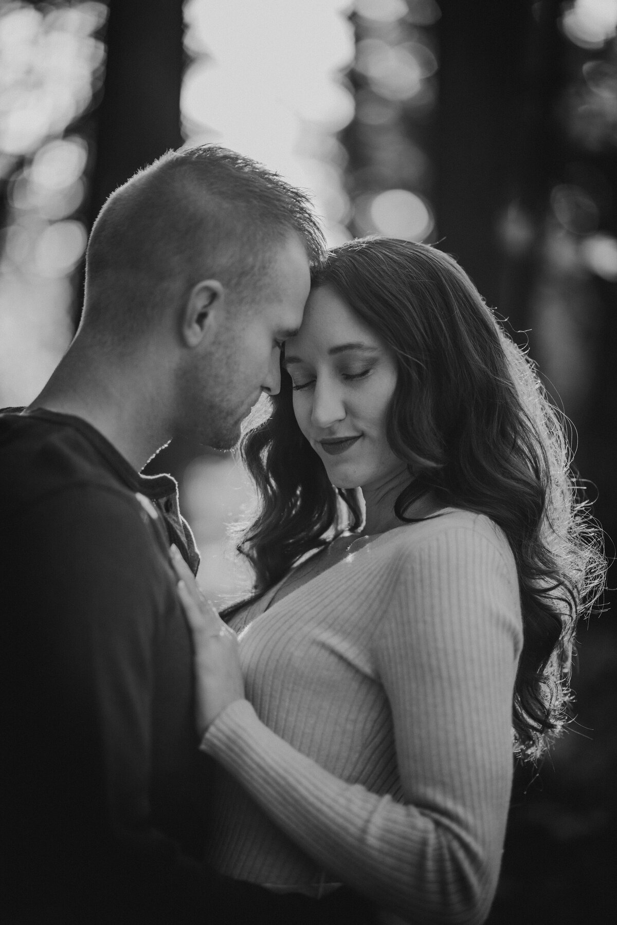 black and white engagement session