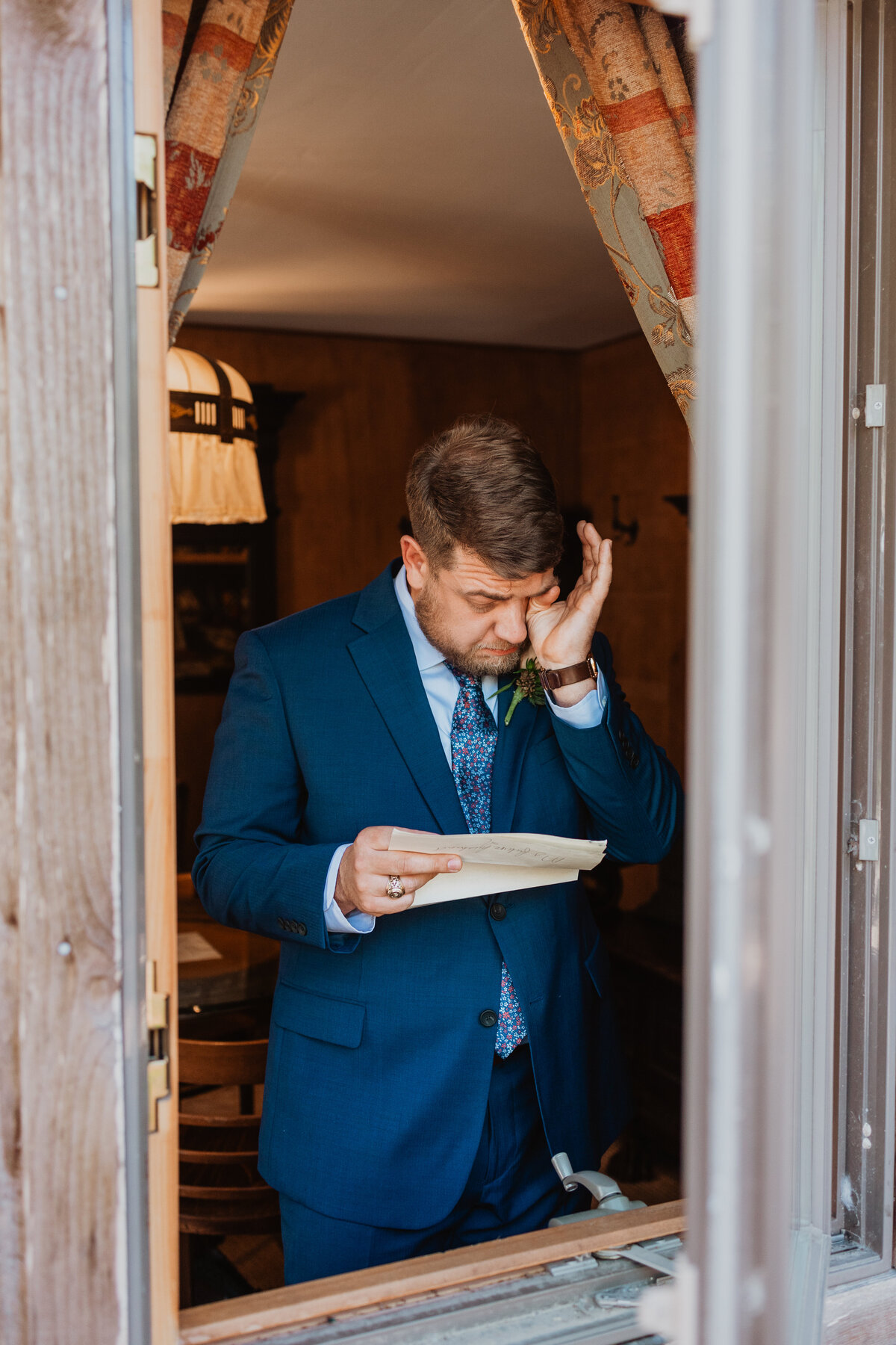 TessLesliePhotos-chapel-dulcinea-micro-wedding-059