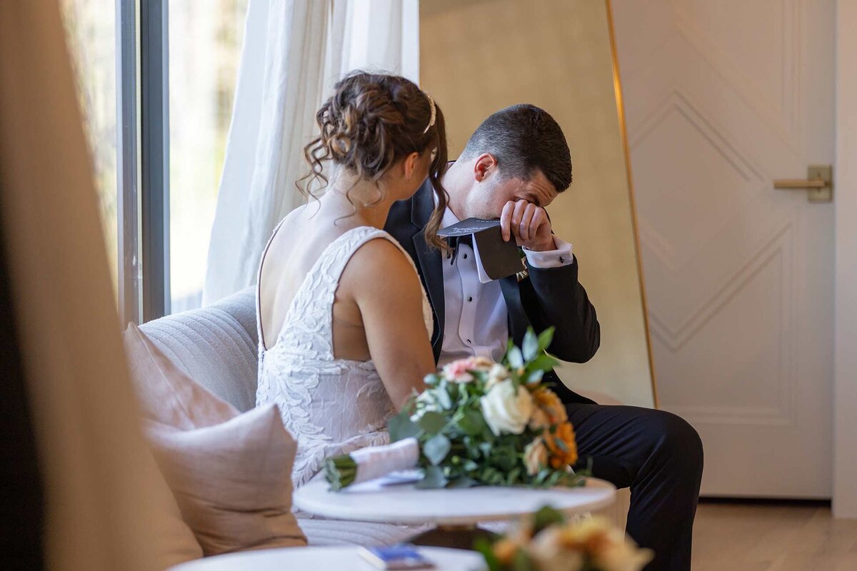 sneek-peek-photos-with-bride-and-groom