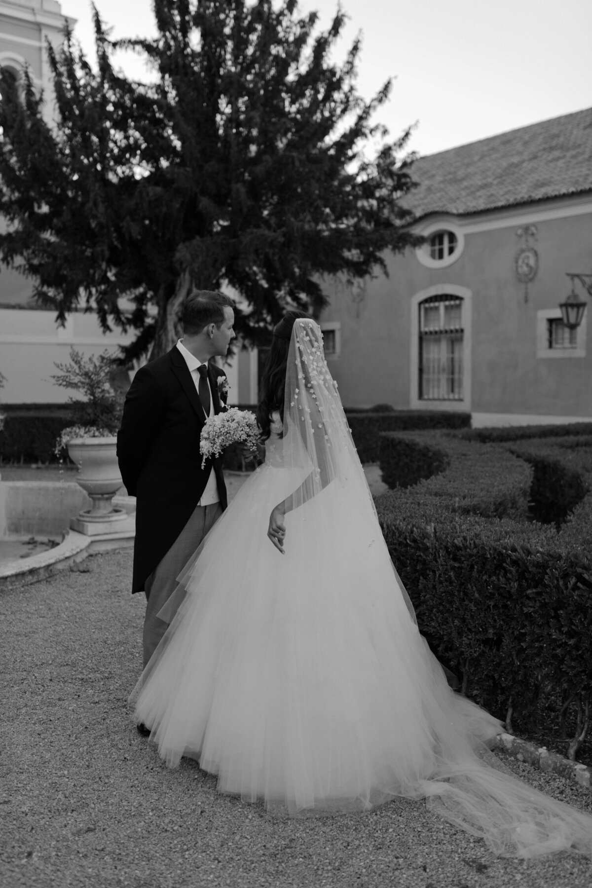 118_Flora_And_Grace_Palacio_Corr eio_Mor_Lisboa_Wedding_Photographer-963