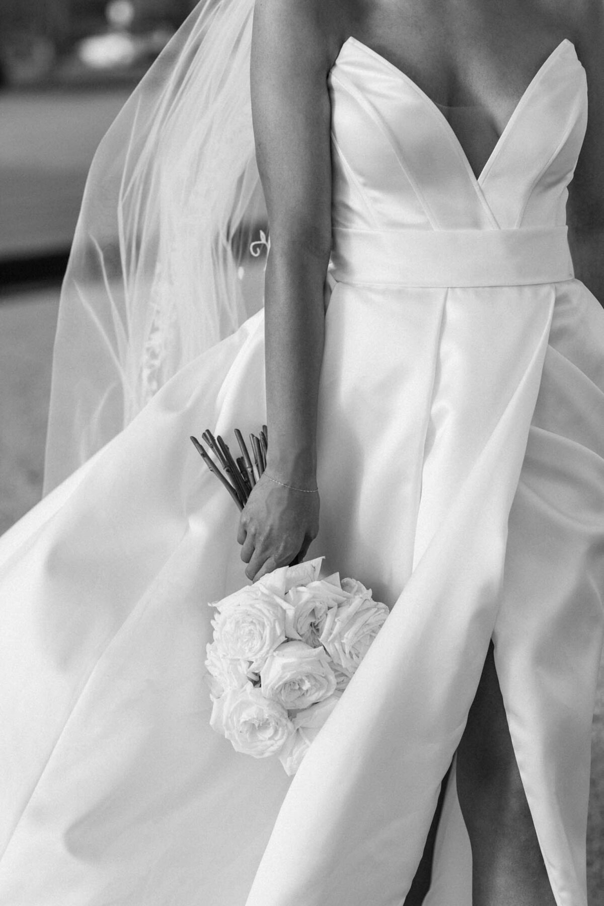 515-Storys-Building-Toronto-Canada-Raquel-Matthew-Wedding-18