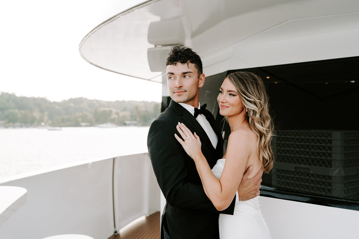 abby-parker-lake-minnetonka-wedding-74