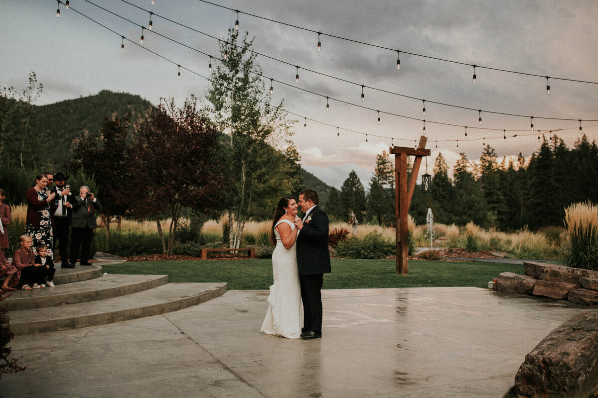 wedding-outdoor-mountain-missoula-13