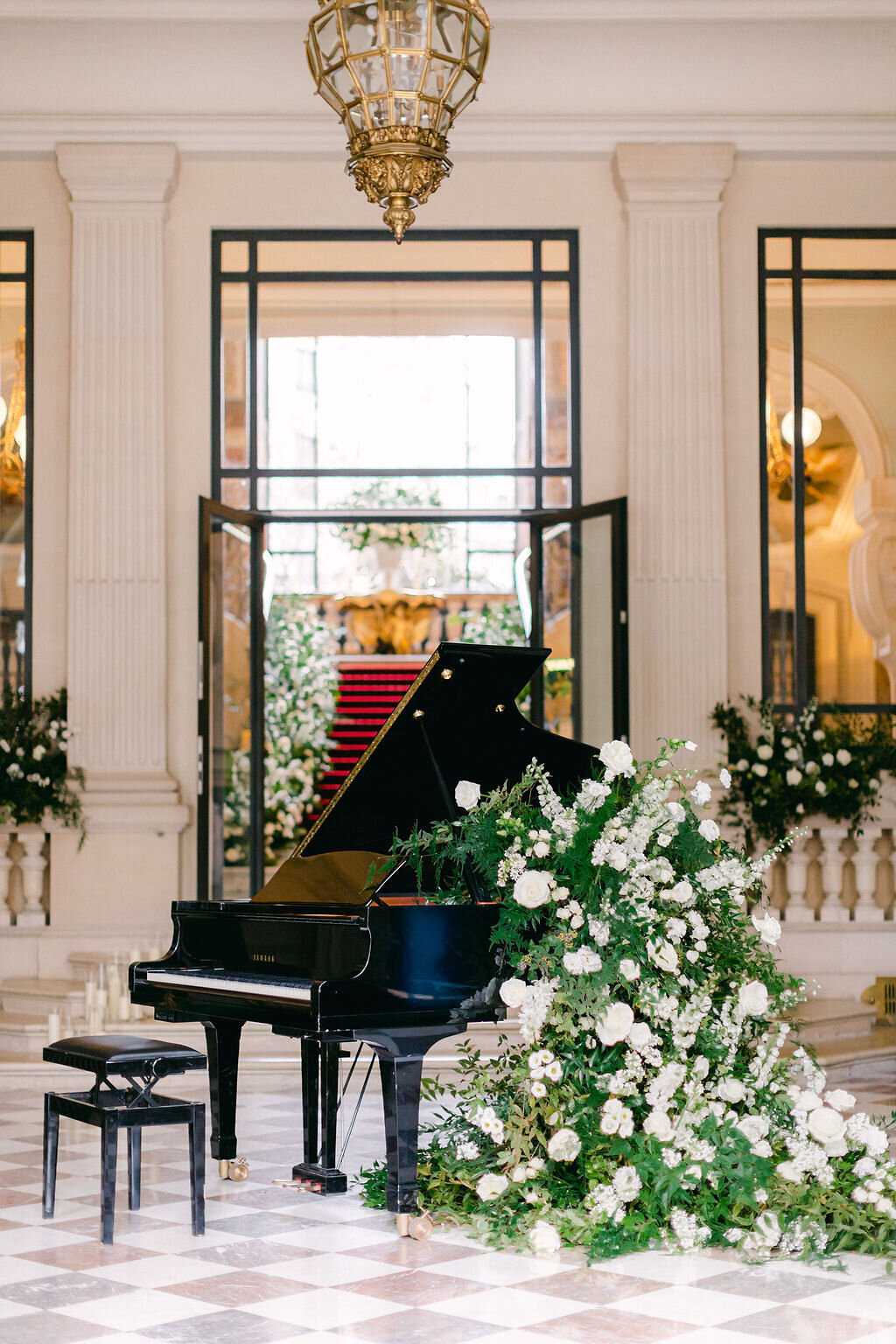 luxurious-wedding-floral-decoration-castle-style11