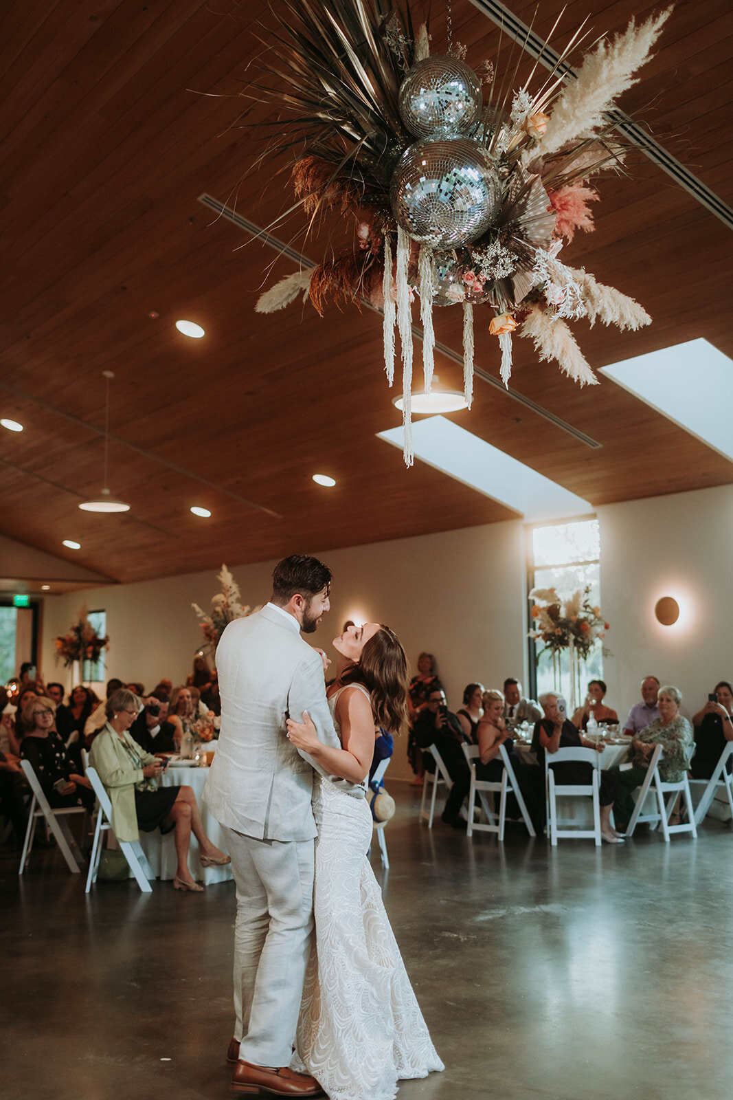 Reception Lade Modern Wedding Venue Texas | The Grand Lady Reception Hall