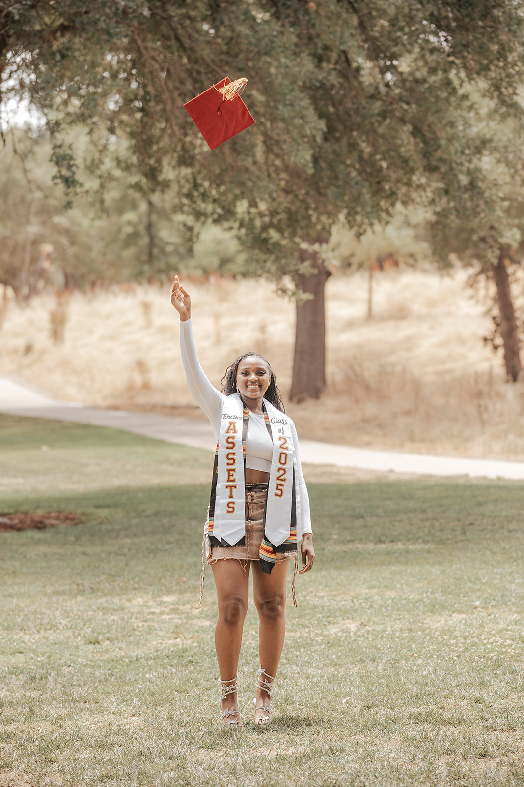 E _ GRAD SESSION  JENSEN BOTANICAL GARDEN-42