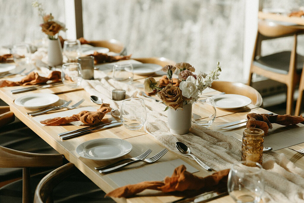 Melissa Alison Events, a genuine and modern wedding planner based in Calgary, Alberta. Featured on the Brontë Bride Vendor Guide.