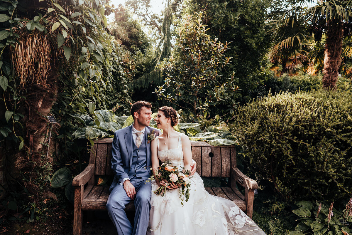 RHS_Wisley_Glasshouse_Wedding_KIRSTY_BOWEN_PHOTOGRAPHY-40