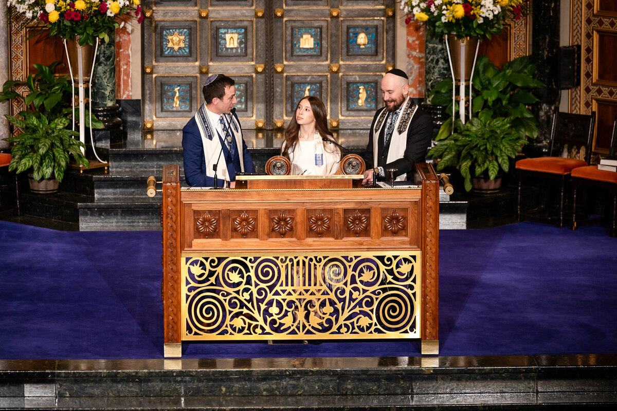 Current_Bat_Mitzvah_Ceremony_edit-Olivia-0094
