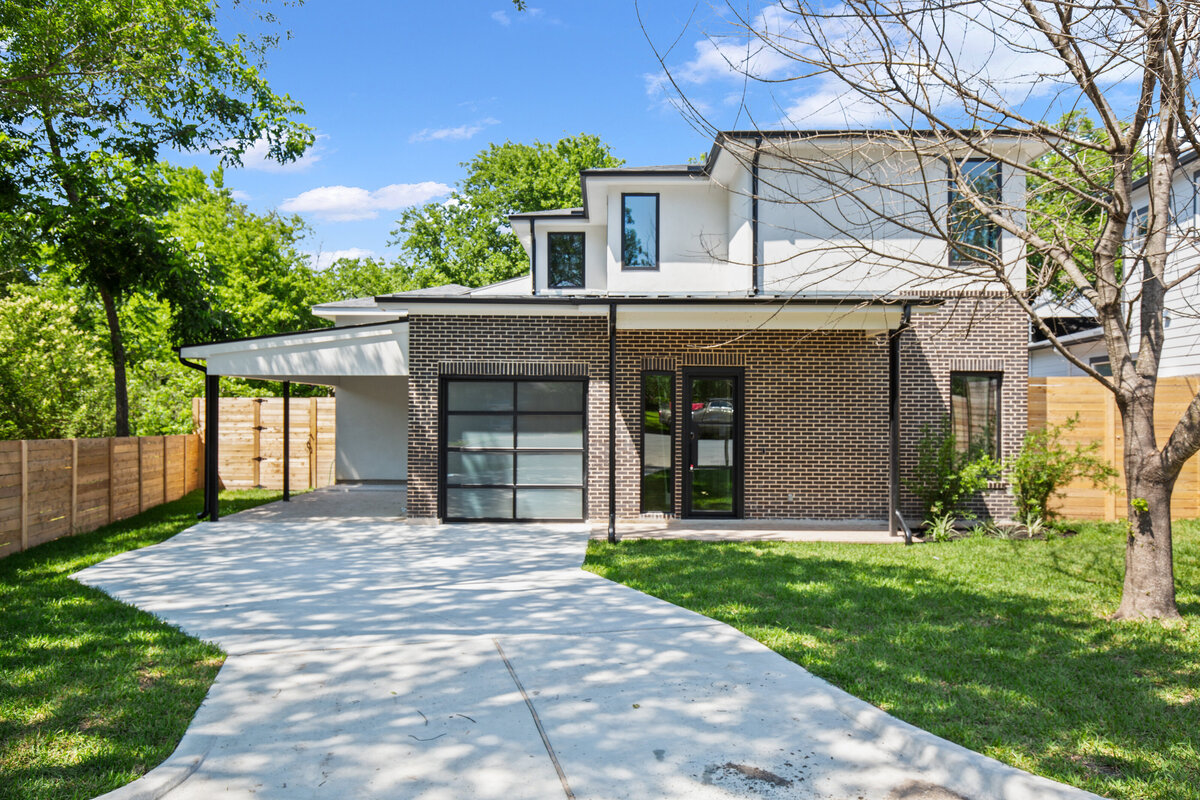 1004-audrey-court-exterior-2