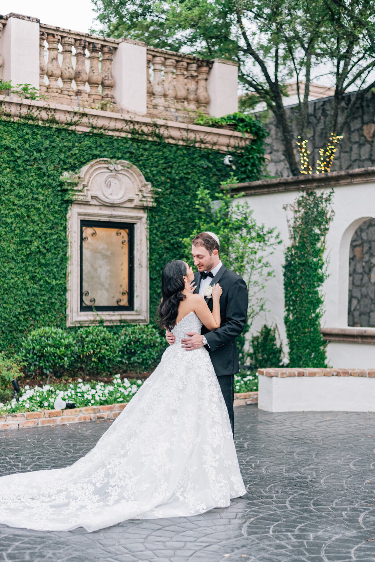 Bell Tower on 34th Wedding Houston Photographer @mv_xoxo (66)