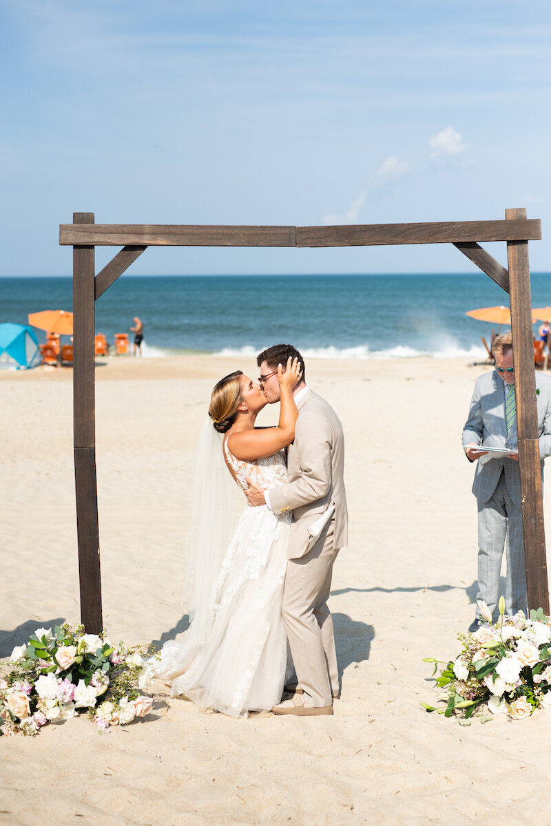 finer-points-coastal-sanderling-resort-wedding-obx00026