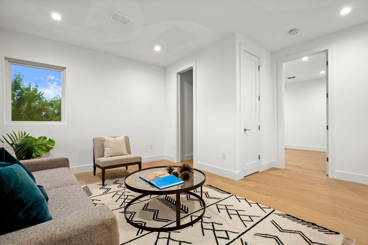 127-frederick-st-living-6