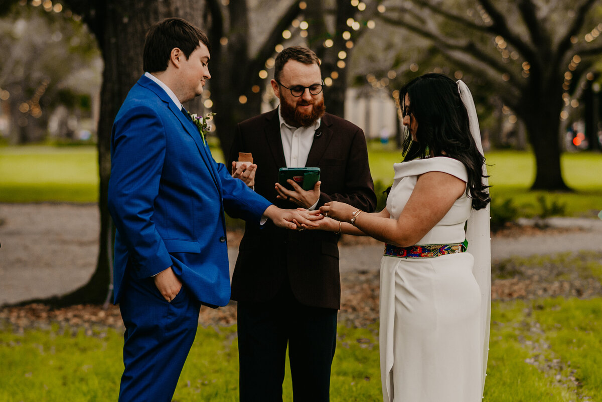 Mariah-lacy-photo-florida-elopements-north-straub-park-chantilly-chic-celebrations-10