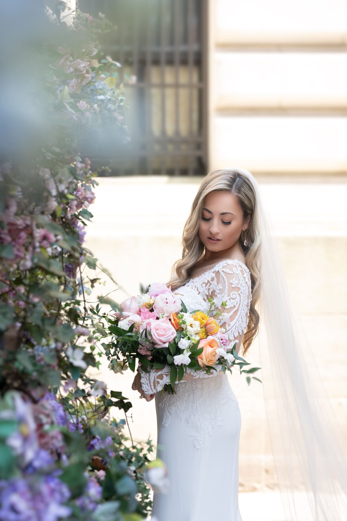 bride-with-bouquet-in-NYC