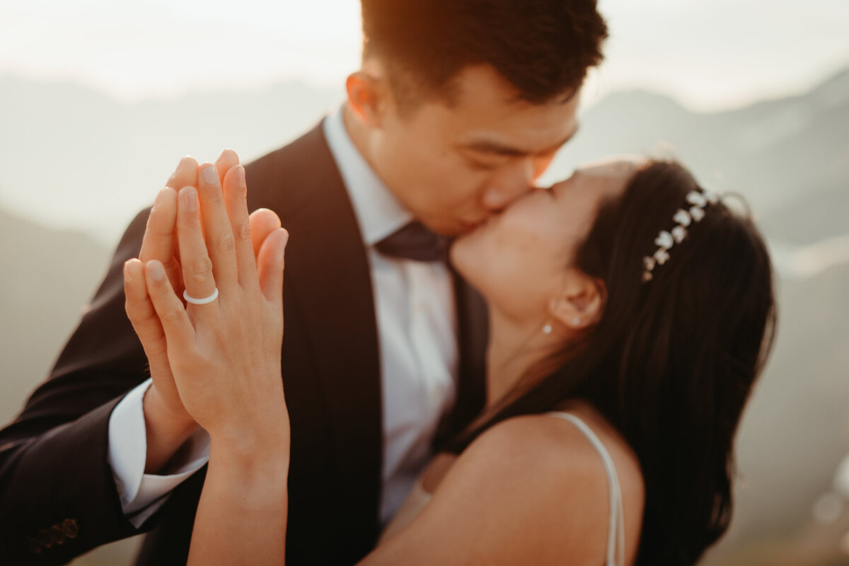 BANFF_ADVENTURE_ELOPEMENT_PHOTOGRAPHER