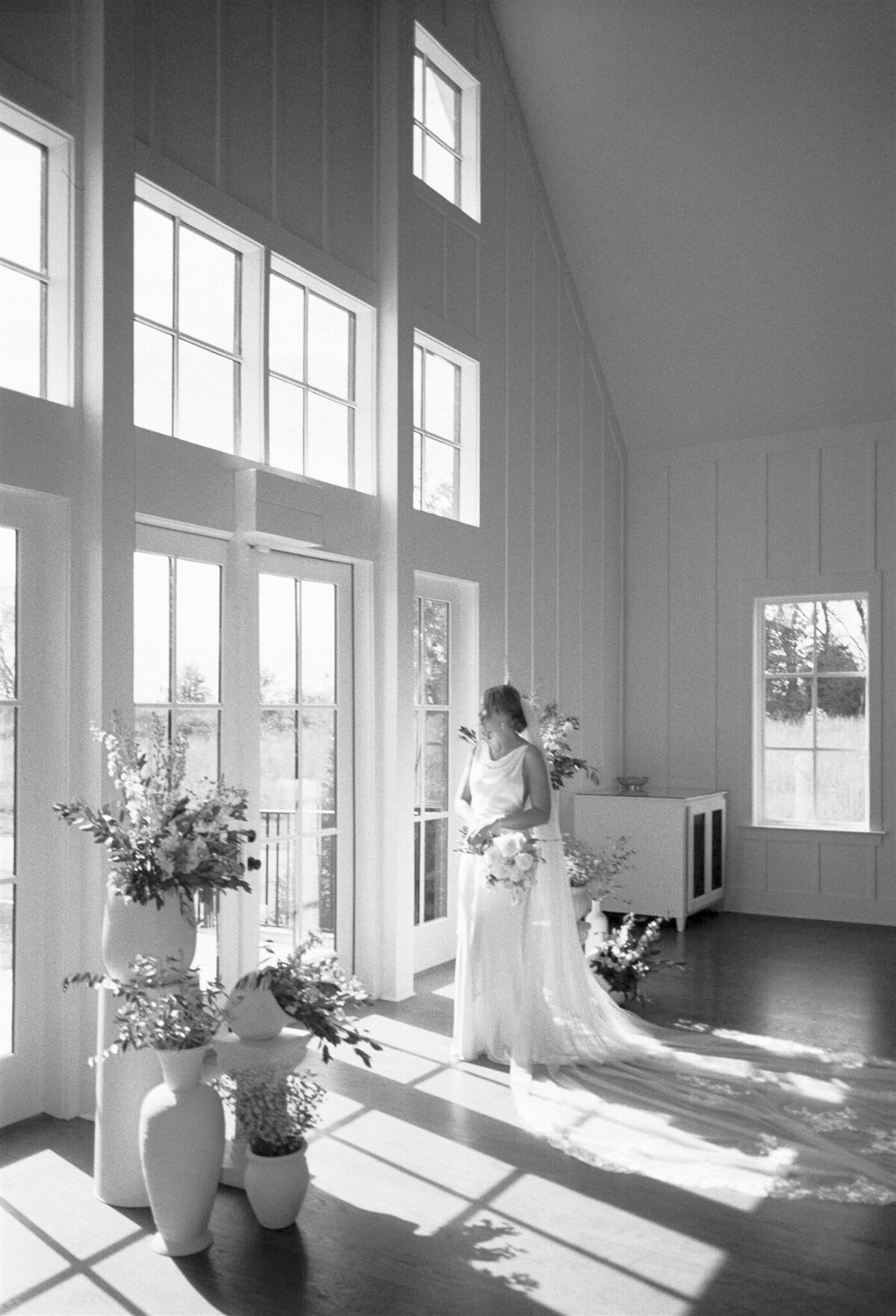 Timeless Classic Destination Wedding Leah Gunn Photography