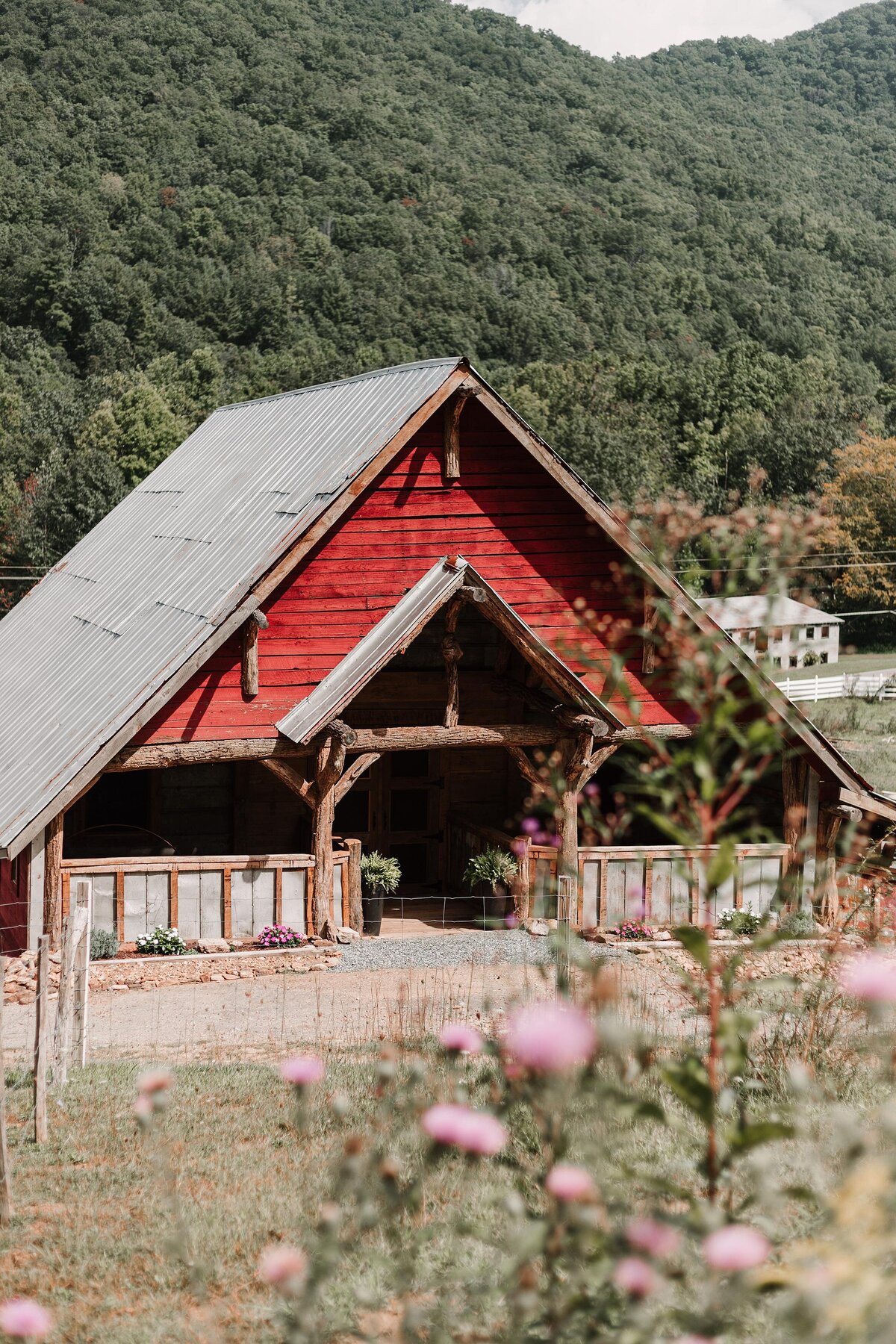 Barn 697 North Carolina Elopement Venue_0012