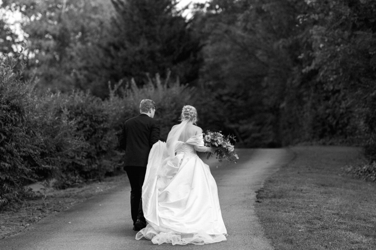 Hannah & Harrison - Dara's Garden - East Tennessee Wedding Photographer - Alaina René Photography-67