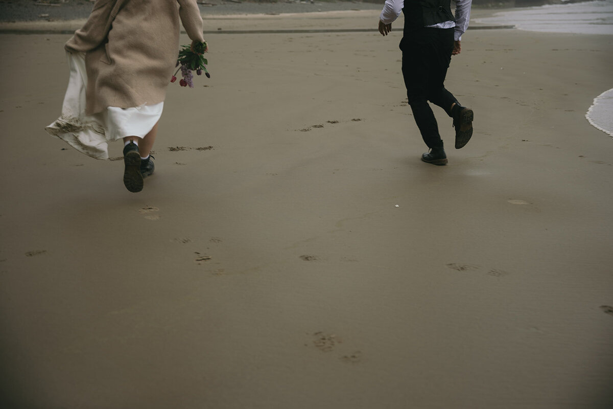 oregon-coast-ecola-hug-point-beach-forest-elopement-wedding-255