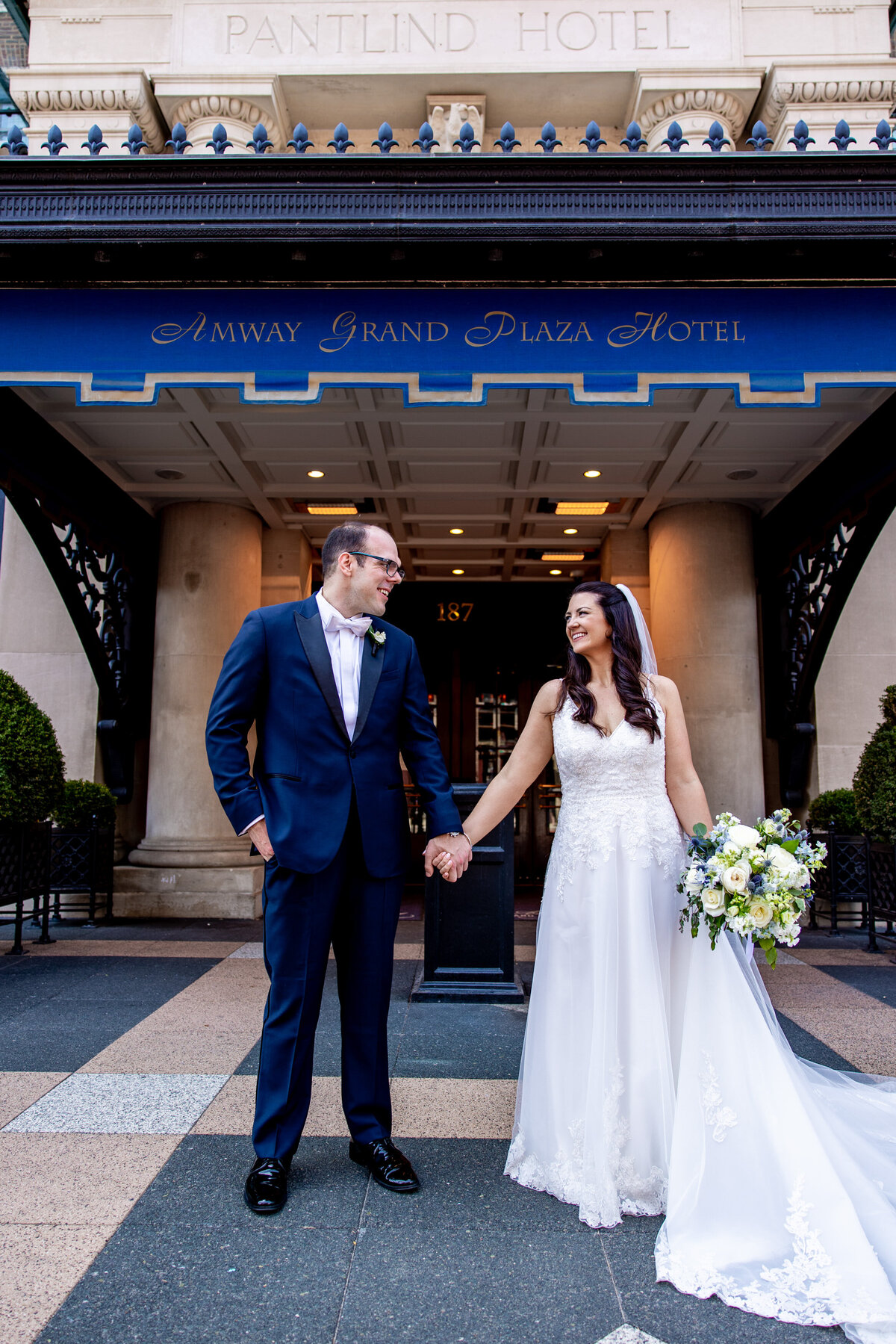 Neriphoto-Amway-grandrapids-wedding-017