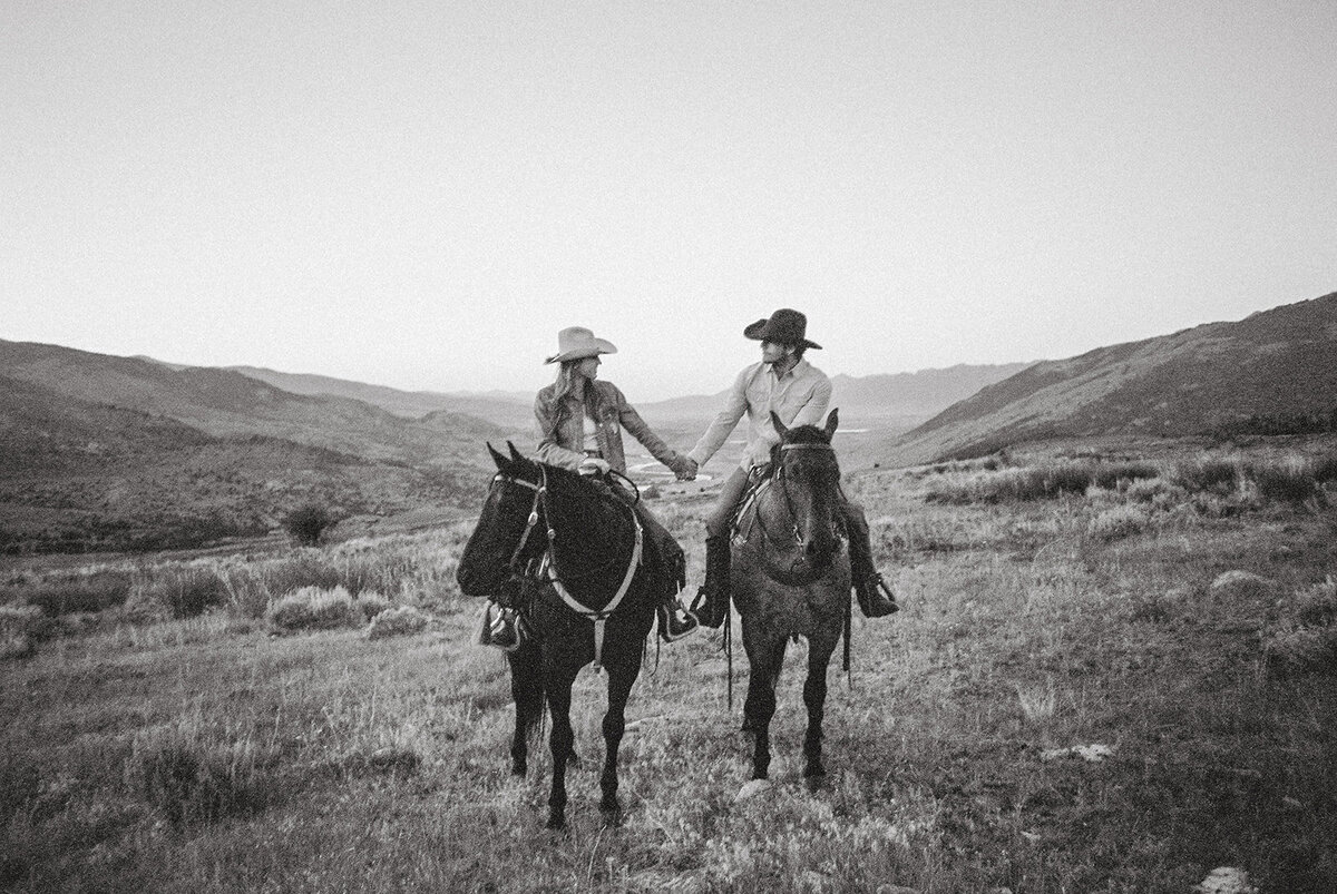 montana-horse-ranch-photographer-bw-11