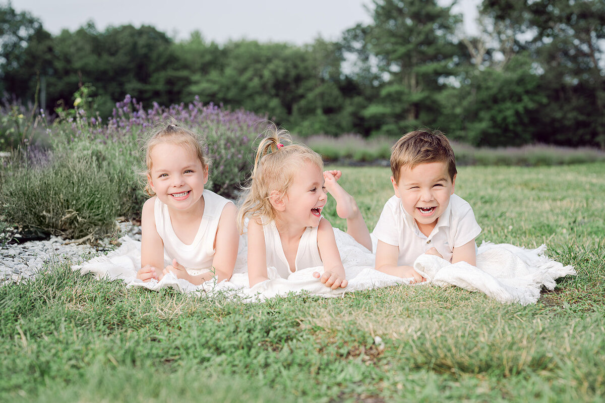 Extended-Family-at-Lavender-Pond-Farm-Killingworth-Connecticut0068