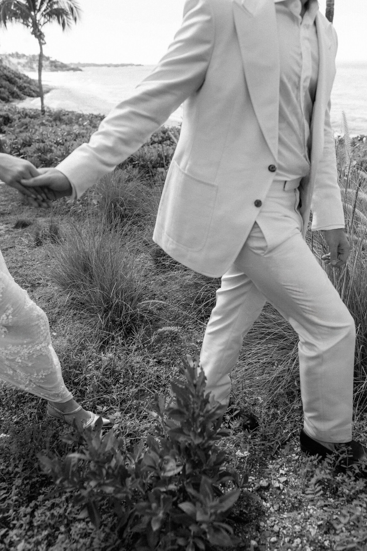515-Four-Seasons-Resort-and-Residences-Anguilla-Nicole-Josh-Wedding-31
