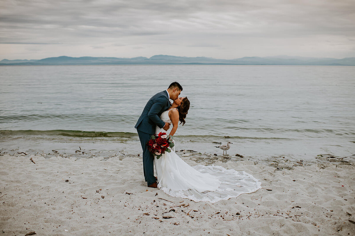 Thormanby-Island-B.C-Elopement