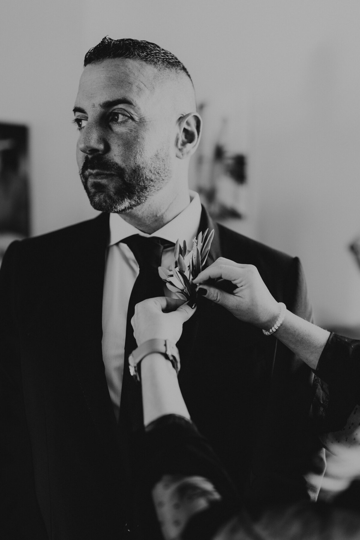 groom-boutonniere-black-tie-wedding-sarah-brehant-events