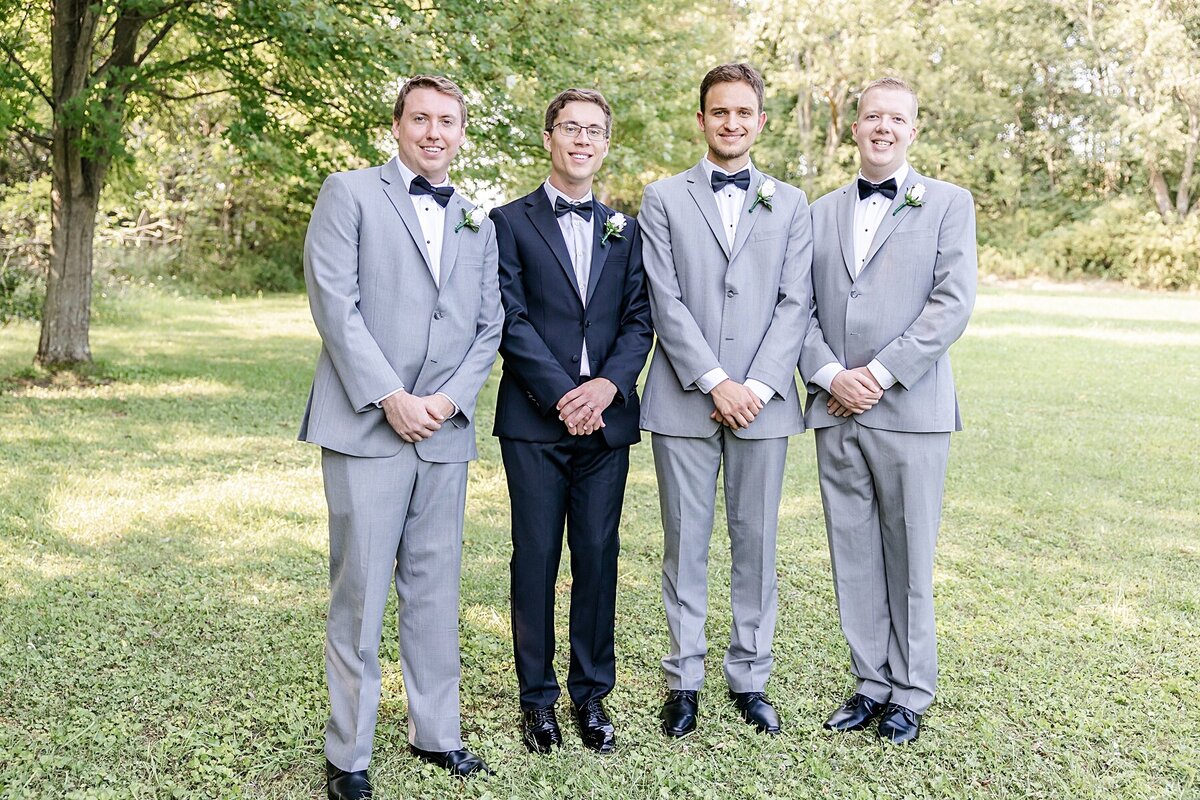 Pittsburgh-Nicassio-Fields-Green-Blue-Wedding-1 (10)