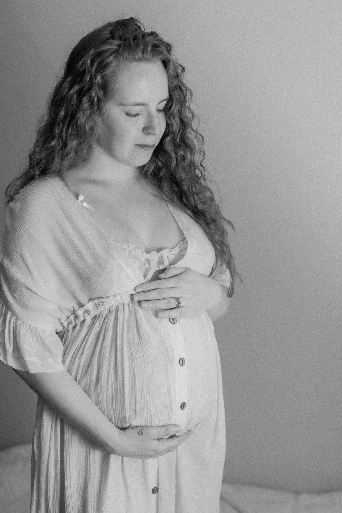 intimate-maternity-boudoir-session-66