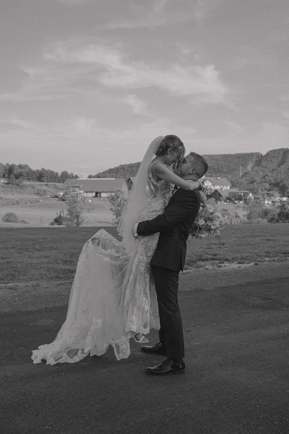 buffalo-engagement-session-outdoor-location.jpg17