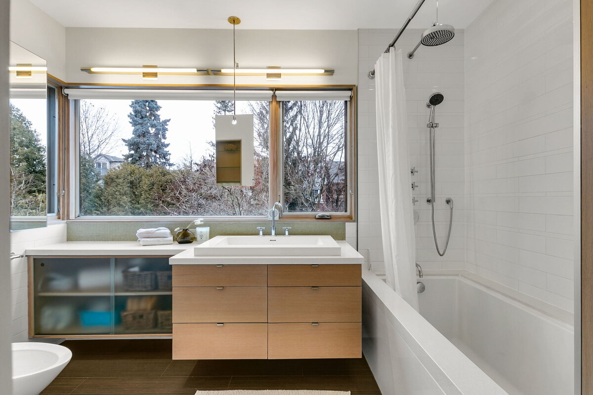 46-web-or-mls-44_002_Bathroom