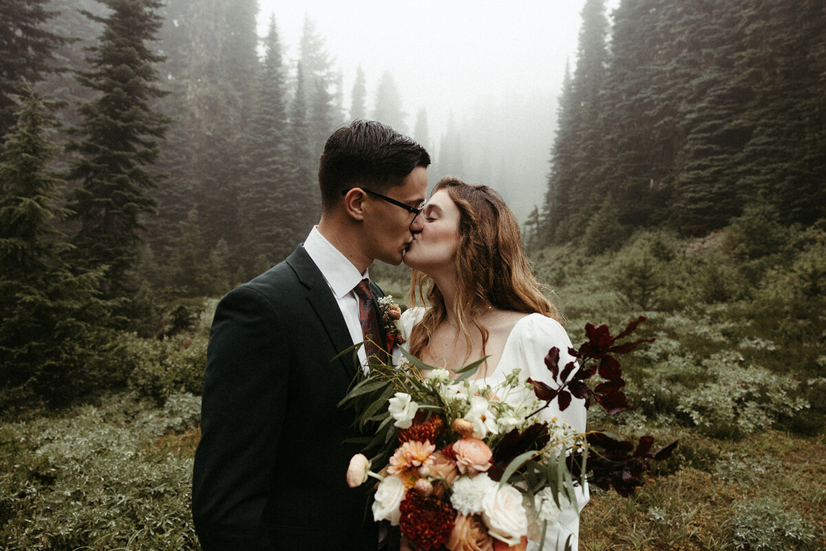 MtRainierSmallWedding-DallinHazard-130