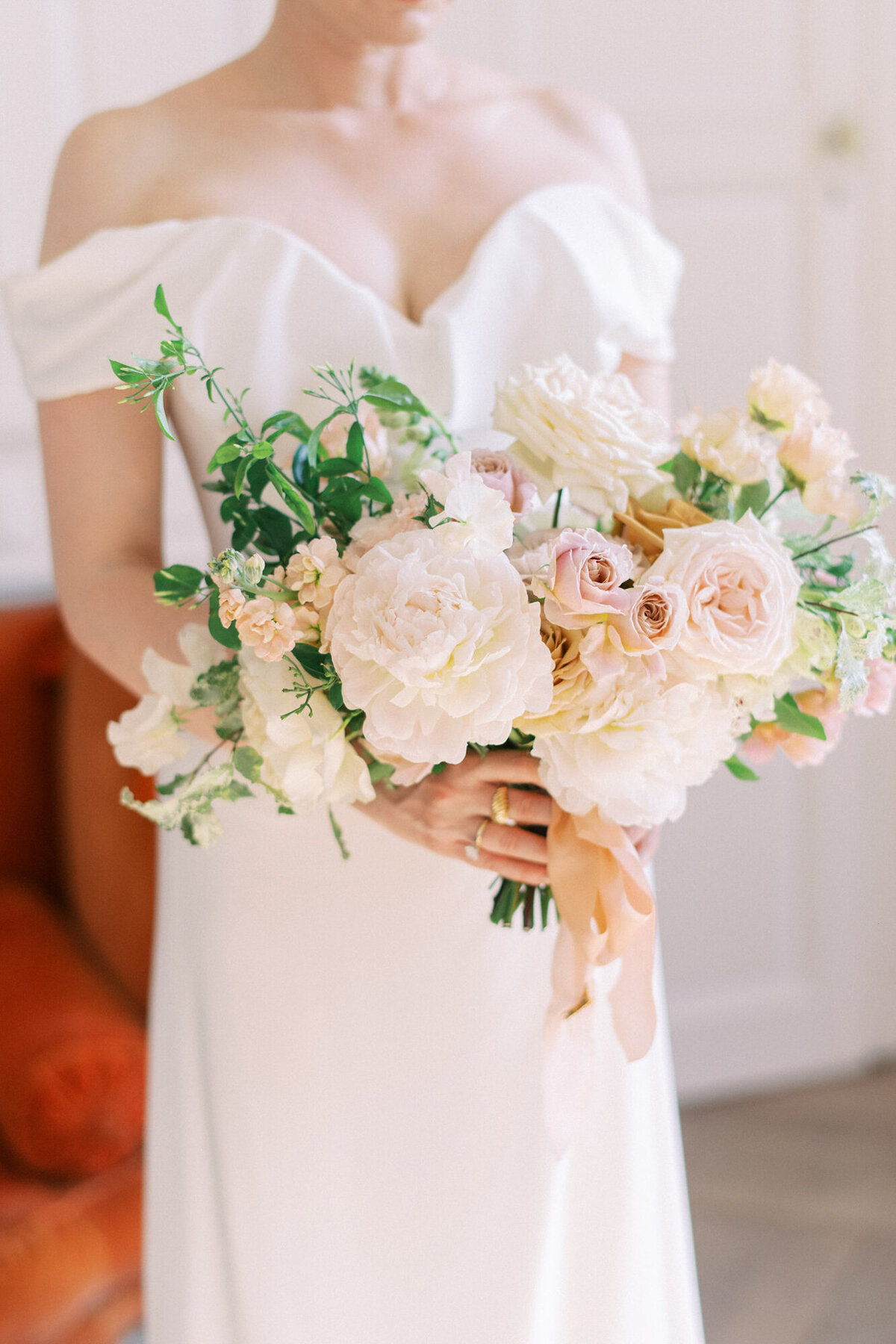 Maïlys Fortune Photography Husband Wife Wedding Weddings Photography France Switzerland Italy Timeless Dreamy Imagery Bilingual French English Destination Weddings Destination Wedding Provence French Riviera Paris Lake Como Tuscany71