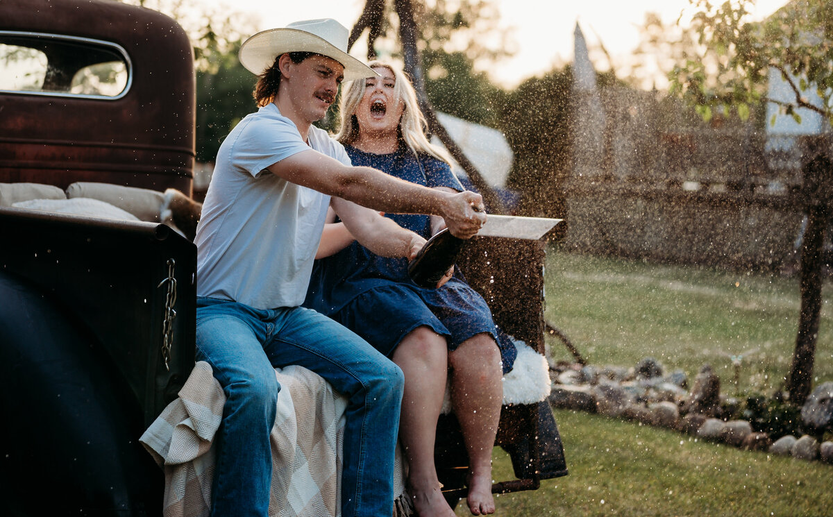 Edmonton-Engagement-Photographer-21