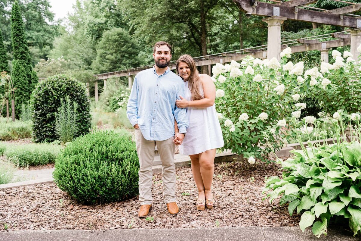 Elli-Row-Photography-CatorWoolford-Gardens-Engagement_2828