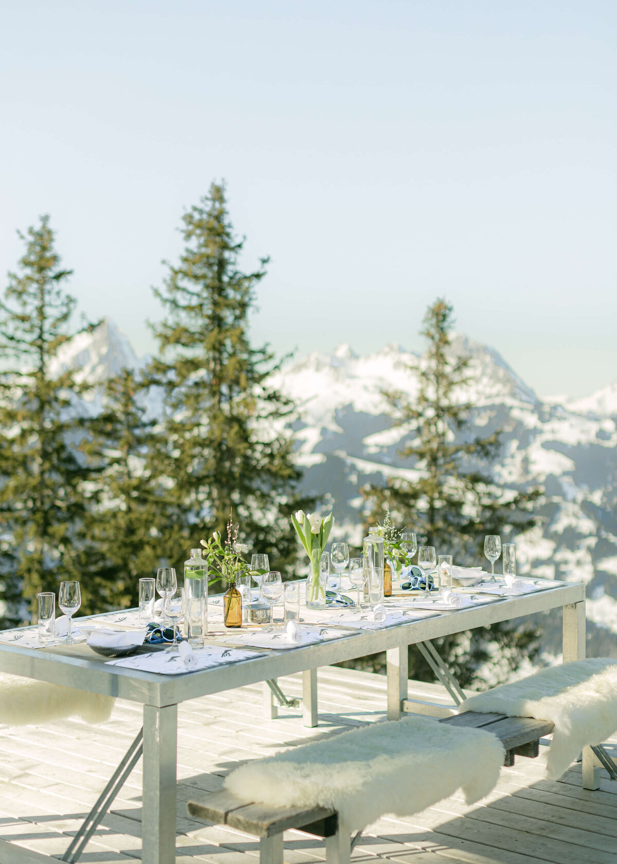 chloe-winstanley-events-gstaad-wasserngrat-mountain-table