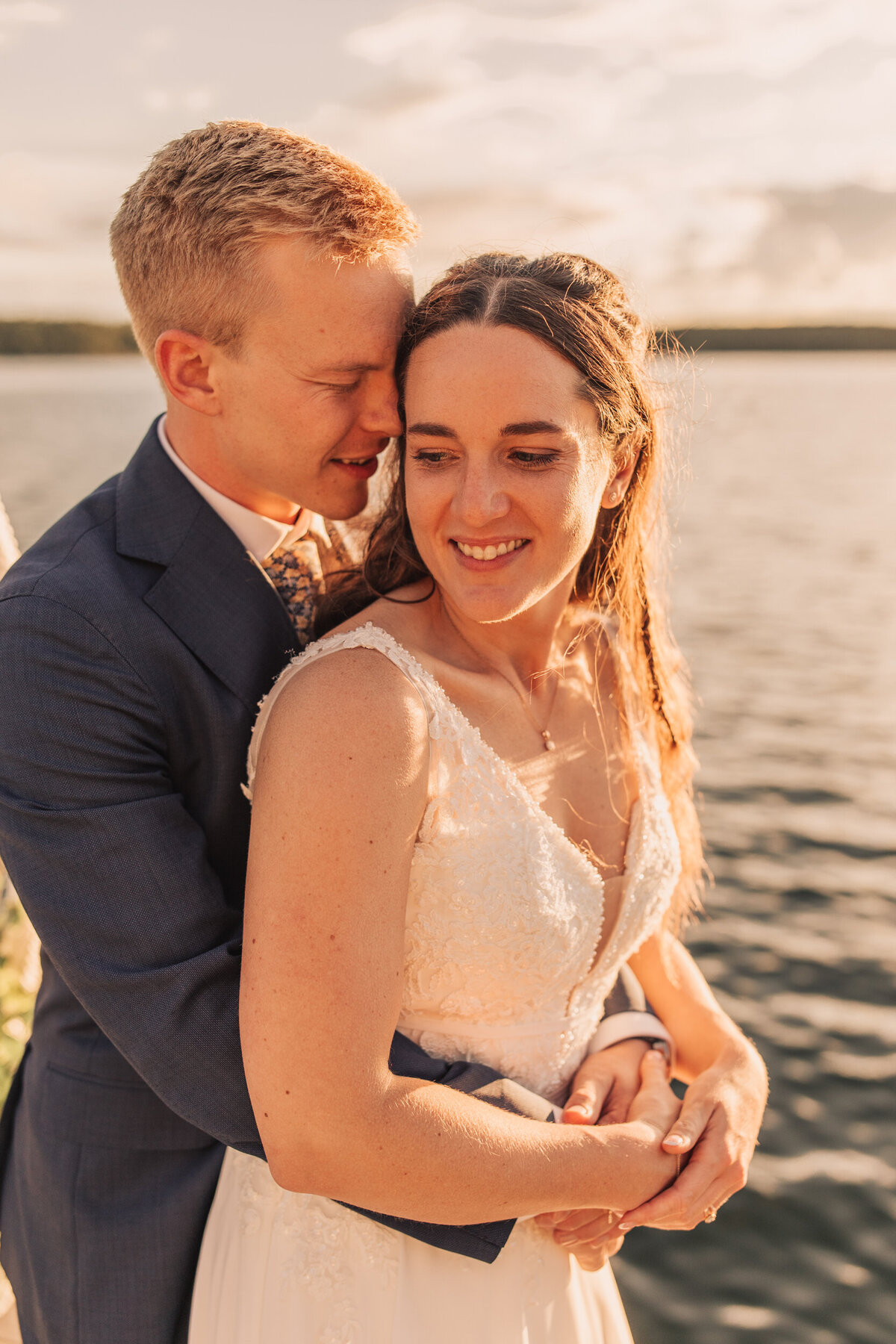 Bröllopsfotograf Stockholm golden hour