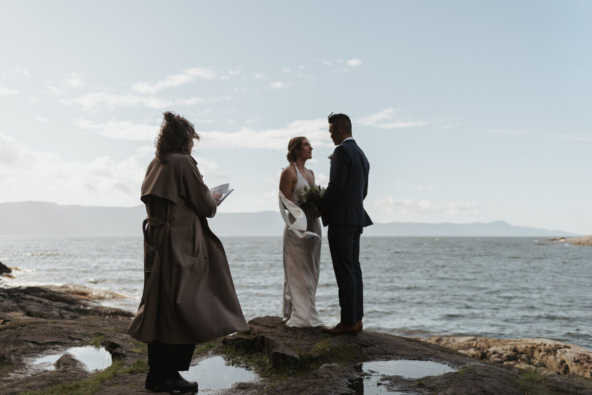 randi-and-ben-sunshine-coast-elopement-chelsea-brown-photography-77